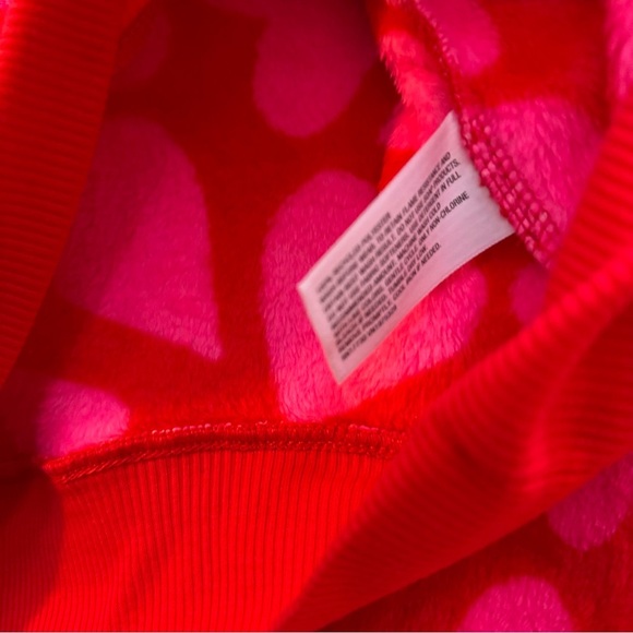 New Cat & Jack Red and Pink Heart Pullover Sweater Kids Size L (10/12) - Picture 7 of 9